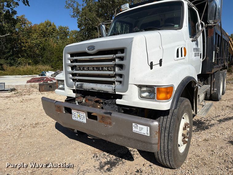 image for item FM6526 2006 Sterling L8500 dump truck