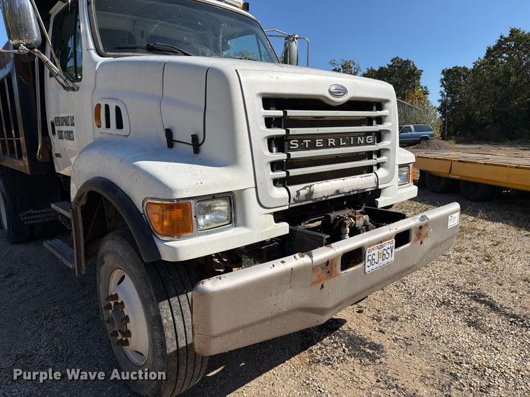 image for item FM6526 2006 Sterling L8500 dump truck