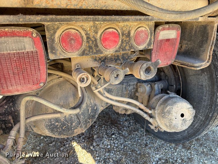 image for item FM6526 2006 Sterling L8500 dump truck