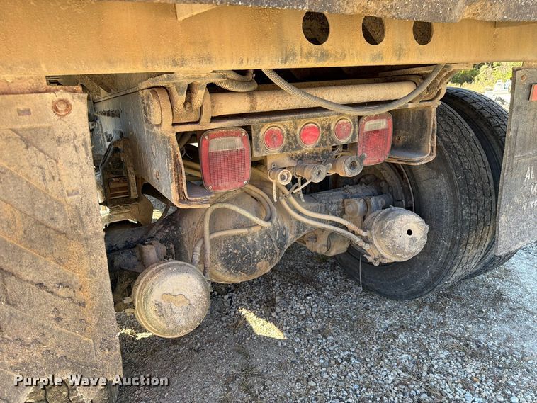 image for item FM6526 2006 Sterling L8500 dump truck