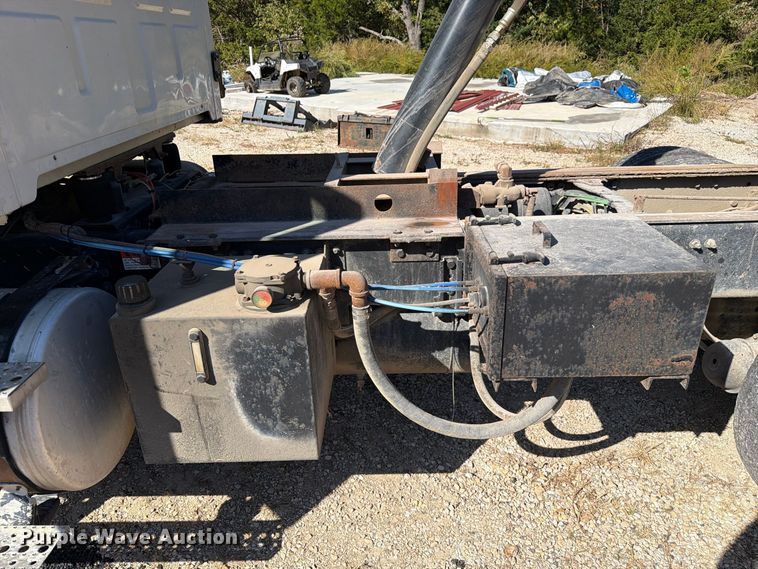 image for item FM6526 2006 Sterling L8500 dump truck