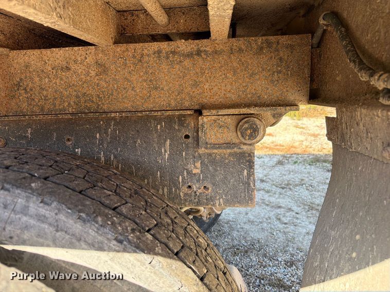 image for item FM6526 2006 Sterling L8500 dump truck