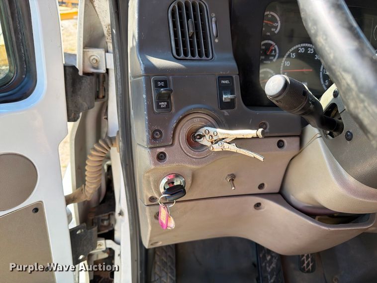 image for item FM6526 2006 Sterling L8500 dump truck