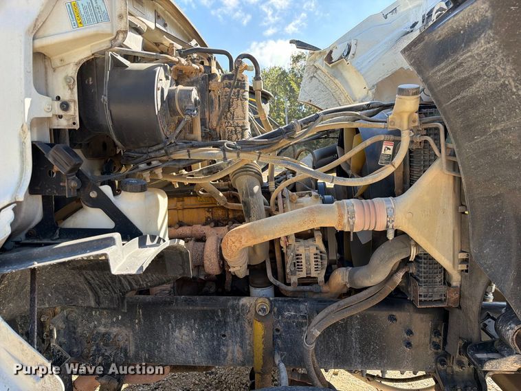 image for item FM6526 2006 Sterling L8500 dump truck