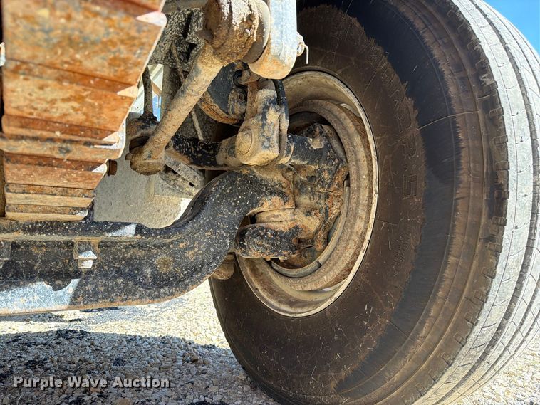 image for item FM6526 2006 Sterling L8500 dump truck
