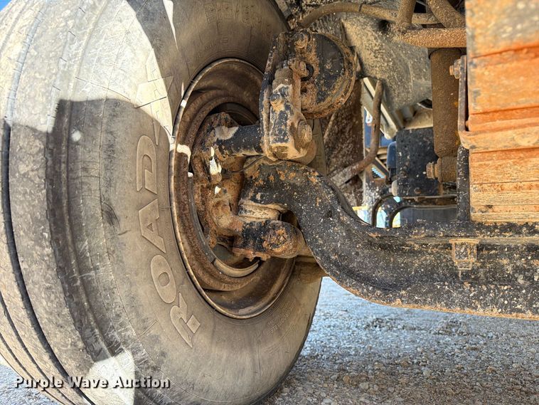 image for item FM6526 2006 Sterling L8500 dump truck