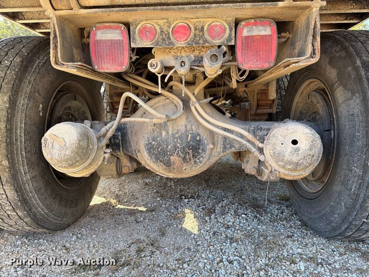 image for item FM6526 2006 Sterling L8500 dump truck
