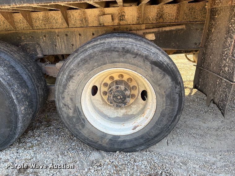 image for item FM6526 2006 Sterling L8500 dump truck