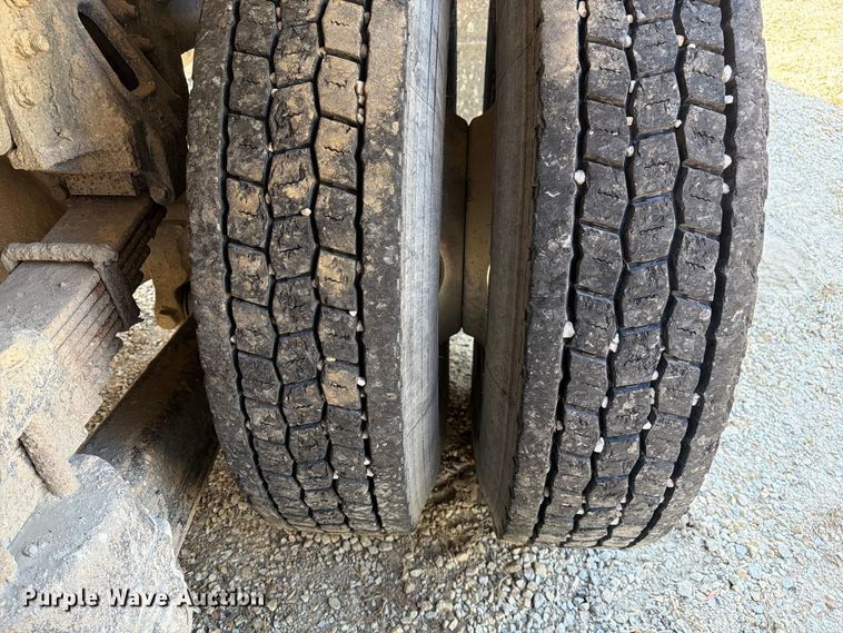 image for item FM6526 2006 Sterling L8500 dump truck