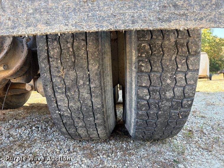 image for item FM6526 2006 Sterling L8500 dump truck