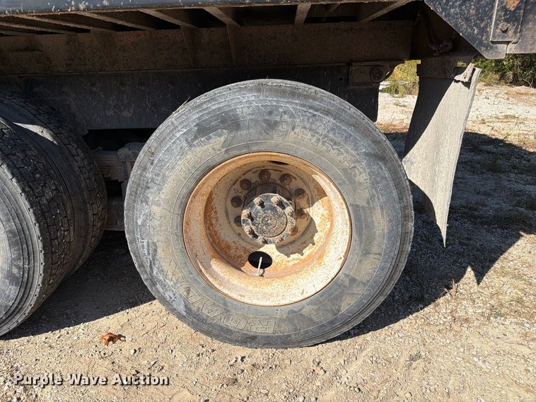 image for item FM6526 2006 Sterling L8500 dump truck