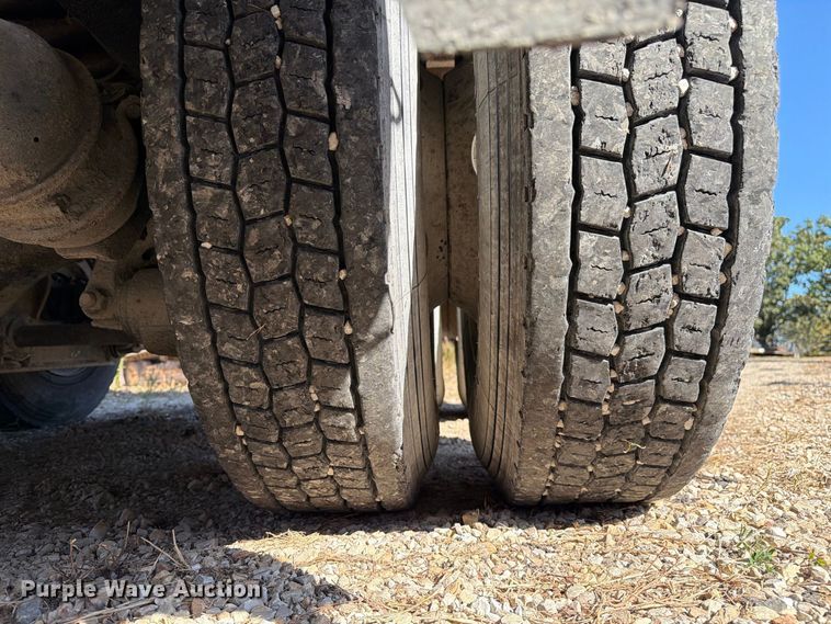 image for item FM6526 2006 Sterling L8500 dump truck