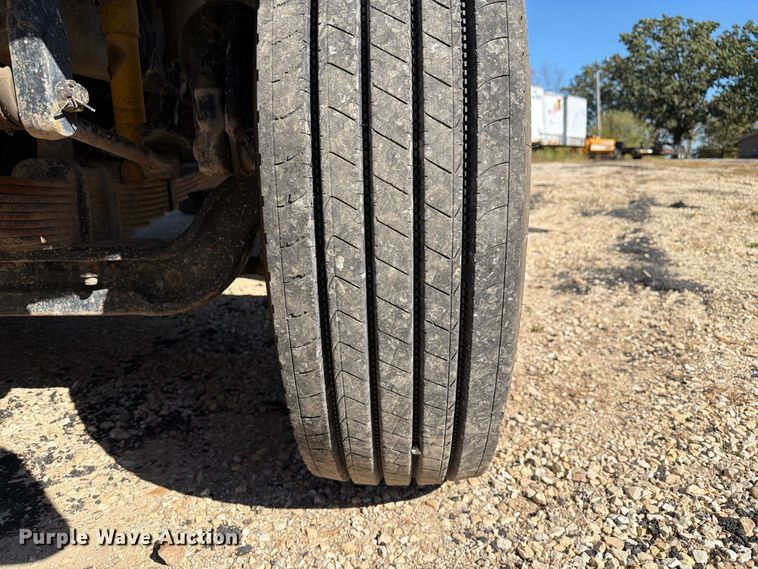 image for item FM6526 2006 Sterling L8500 dump truck