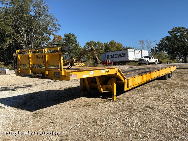 image for item FM6528 1985 Trail-Eze LP30T44 drop tilt deck equipment trailer