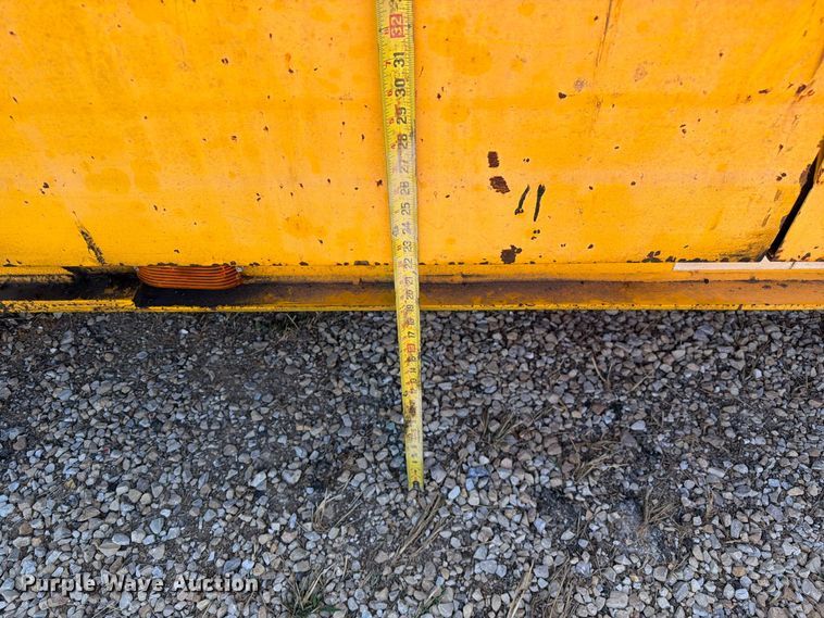 image for item FM6528 1985 Trail-Eze LP30T44 drop tilt deck equipment trailer