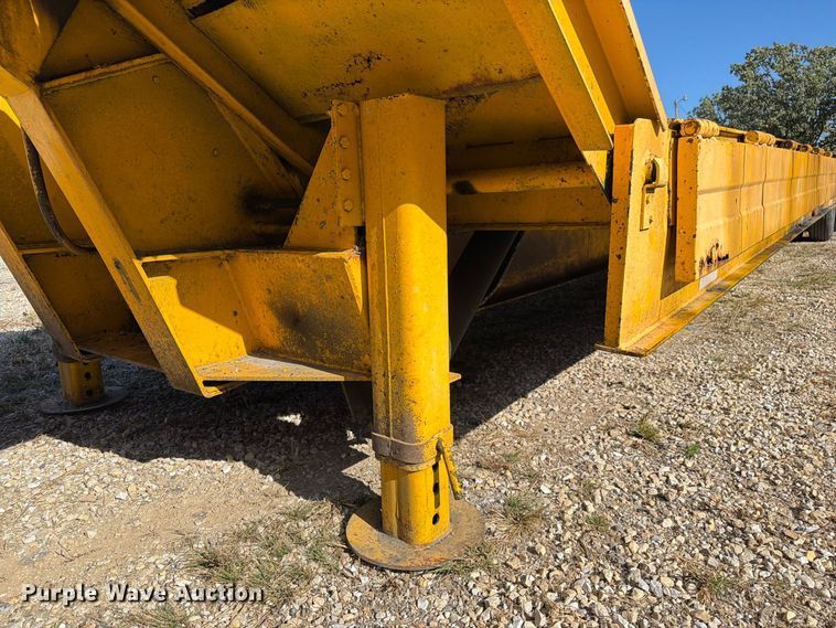image for item FM6528 1985 Trail-Eze LP30T44 drop tilt deck equipment trailer