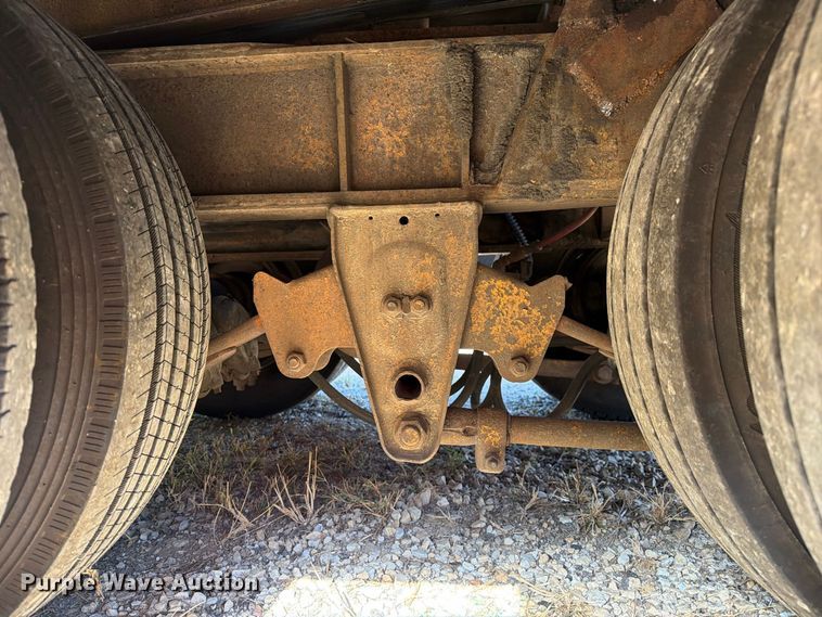 image for item FM6528 1985 Trail-Eze LP30T44 drop tilt deck equipment trailer