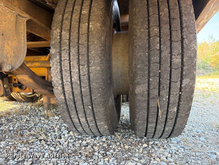 image for item FM6528 1985 Trail-Eze LP30T44 drop tilt deck equipment trailer