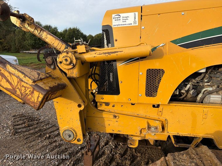 image for item FM6537 2009 Vermeer XTS1250 cable plow