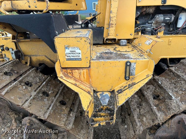 image for item FM6537 2009 Vermeer XTS1250 cable plow