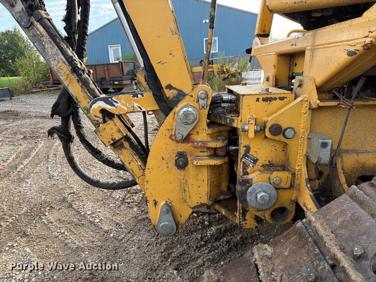 image for item FM6537 2009 Vermeer XTS1250 cable plow