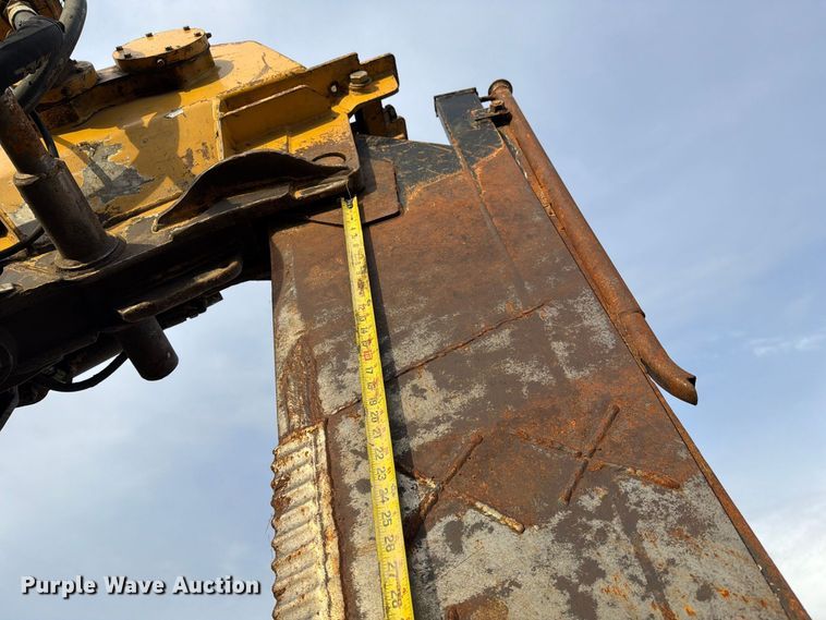 image for item FM6537 2009 Vermeer XTS1250 cable plow