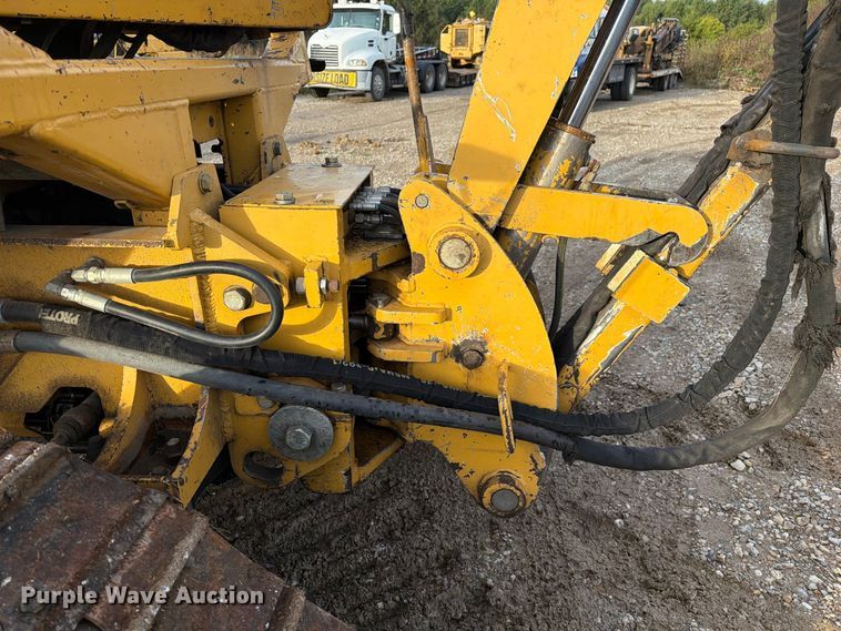 image for item FM6537 2009 Vermeer XTS1250 cable plow