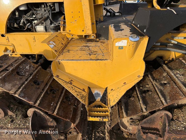 image for item FM6537 2009 Vermeer XTS1250 cable plow