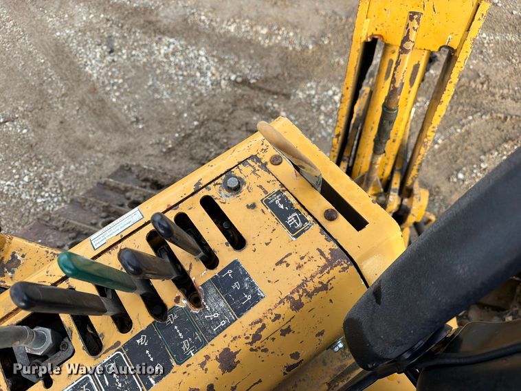 image for item FM6537 2009 Vermeer XTS1250 cable plow