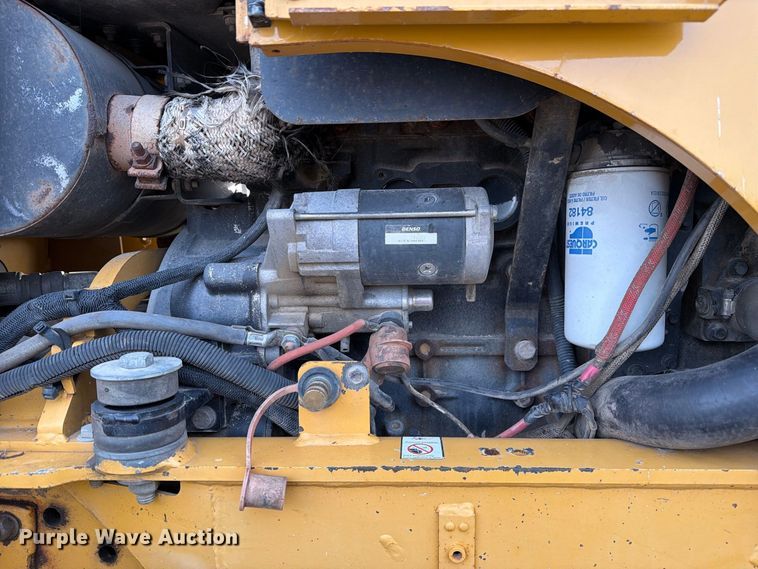image for item FM6537 2009 Vermeer XTS1250 cable plow