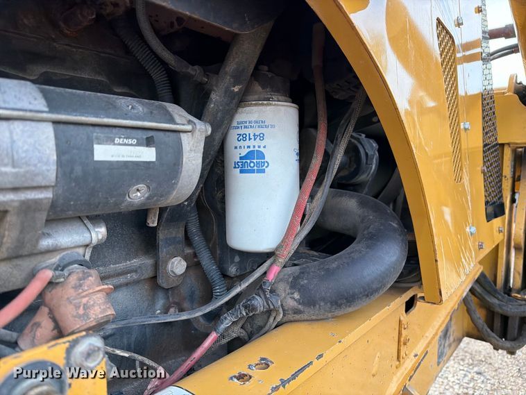 image for item FM6537 2009 Vermeer XTS1250 cable plow