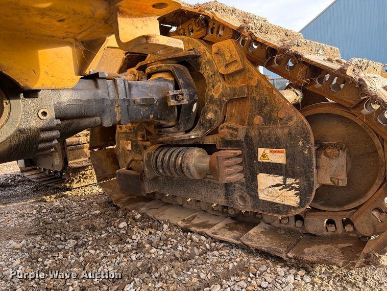 image for item FM6537 2009 Vermeer XTS1250 cable plow