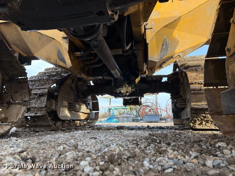 image for item FM6537 2009 Vermeer XTS1250 cable plow