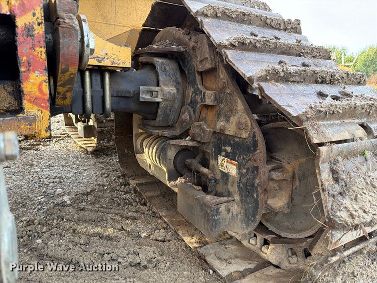 image for item FM6537 2009 Vermeer XTS1250 cable plow