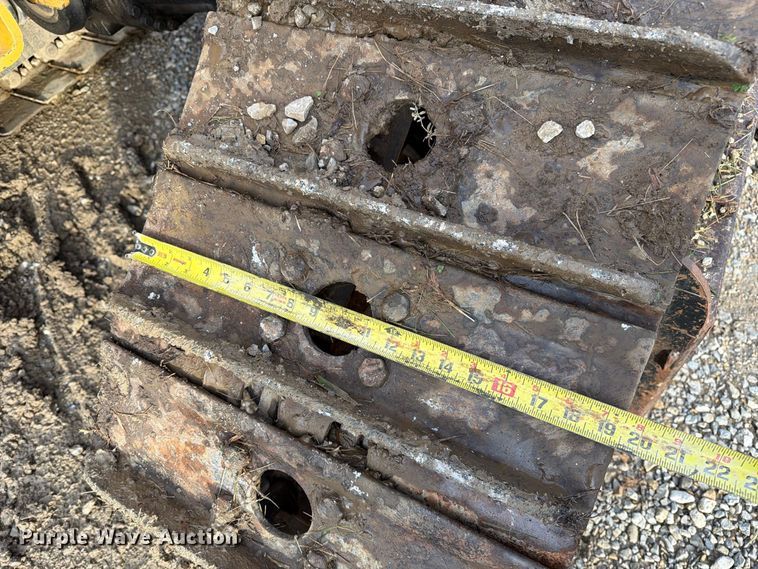 image for item FM6537 2009 Vermeer XTS1250 cable plow