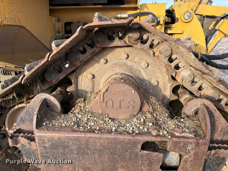 image for item FM6537 2009 Vermeer XTS1250 cable plow