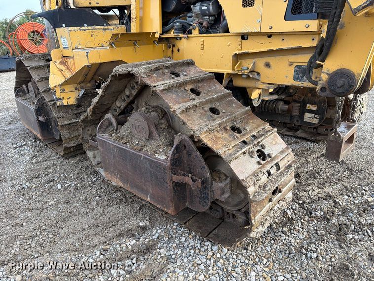 image for item FM6537 2009 Vermeer XTS1250 cable plow