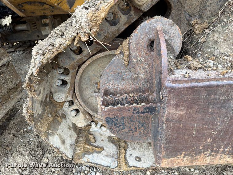 image for item FM6537 2009 Vermeer XTS1250 cable plow