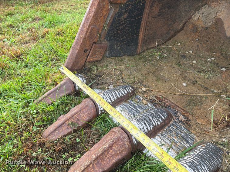 image for item FM6539 Strickland excavator bucket
