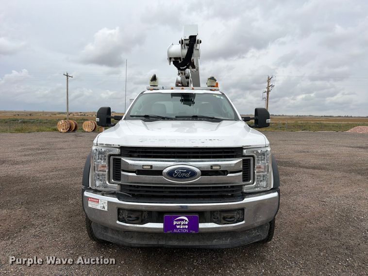 image for item FM7712 2018 Ford F550 Super Duty Ext. Cab bucket truck