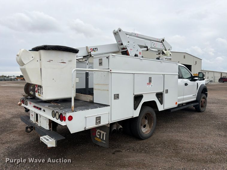 image for item FM7712 2018 Ford F550 Super Duty Ext. Cab bucket truck