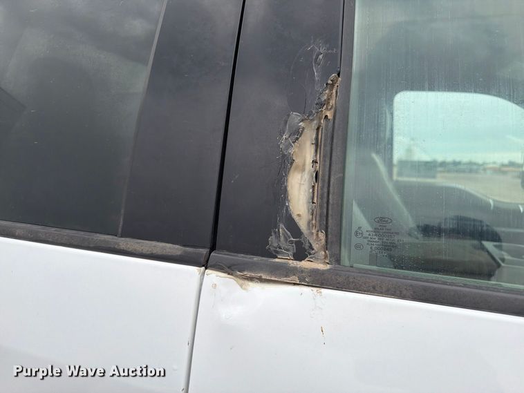 image for item FM7712 2018 Ford F550 Super Duty Ext. Cab bucket truck