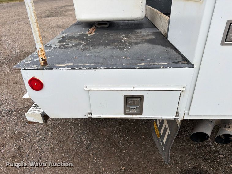 image for item FM7712 2018 Ford F550 Super Duty Ext. Cab bucket truck
