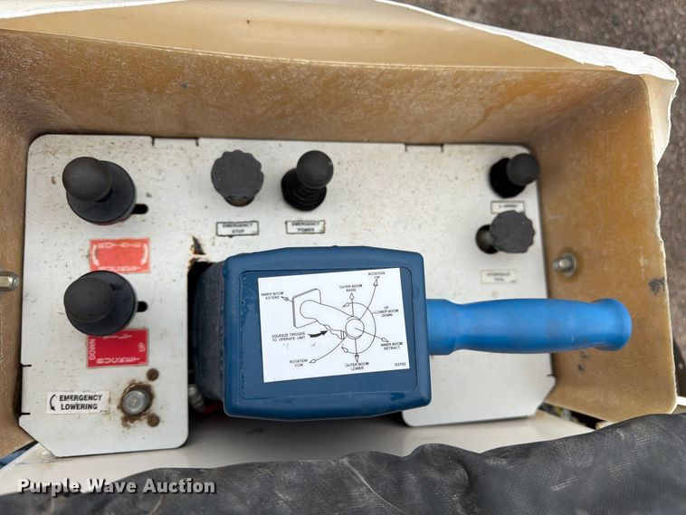 image for item FM7712 2018 Ford F550 Super Duty Ext. Cab bucket truck