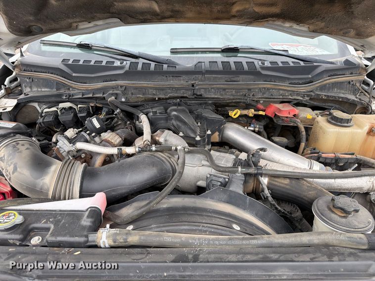 image for item FM7712 2018 Ford F550 Super Duty Ext. Cab bucket truck