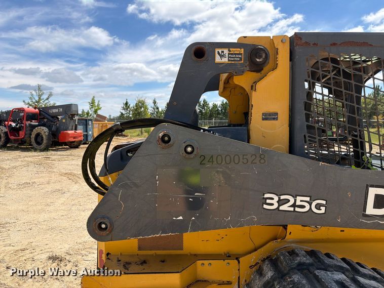 image for item FN2061 2018 John Deere 325G tracked skid steer loader