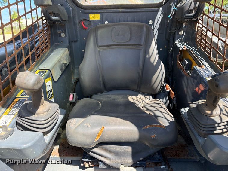 image for item FN2061 2018 John Deere 325G tracked skid steer loader