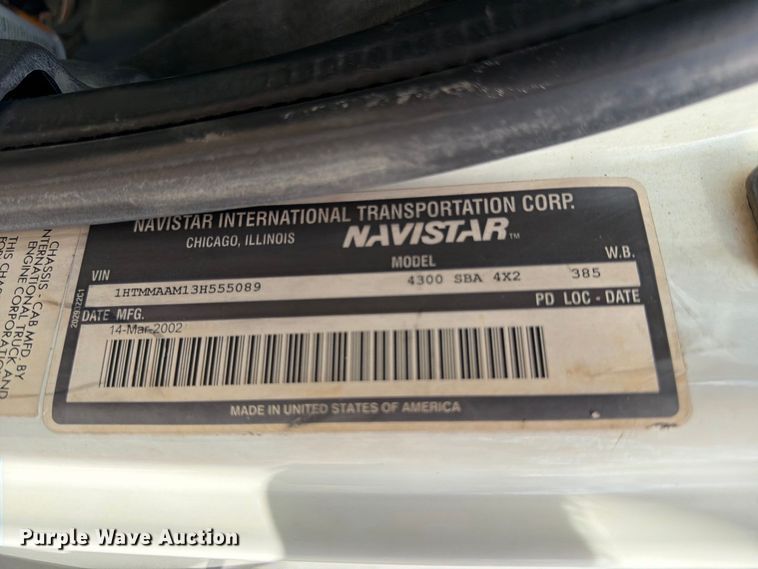 image for item FN2066 2003 International 4300 utility / service truck