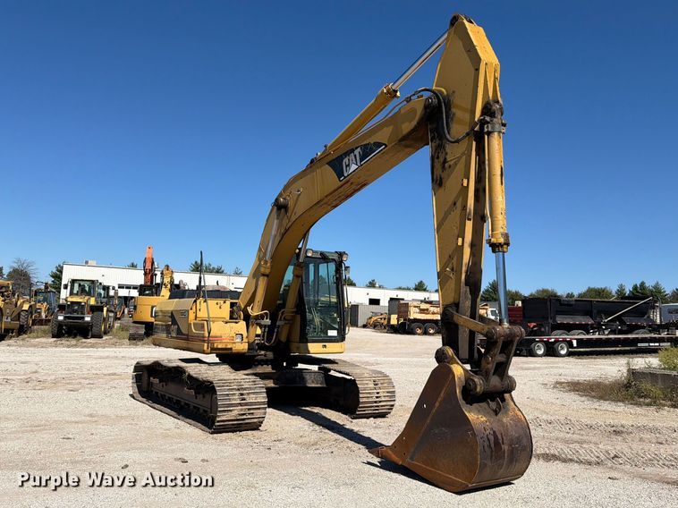 image for item FN5901 1997 Caterpillar 322BL excavator