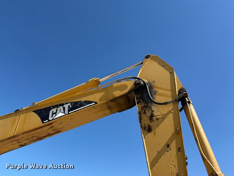 image for item FN5901 1997 Caterpillar 322BL excavator